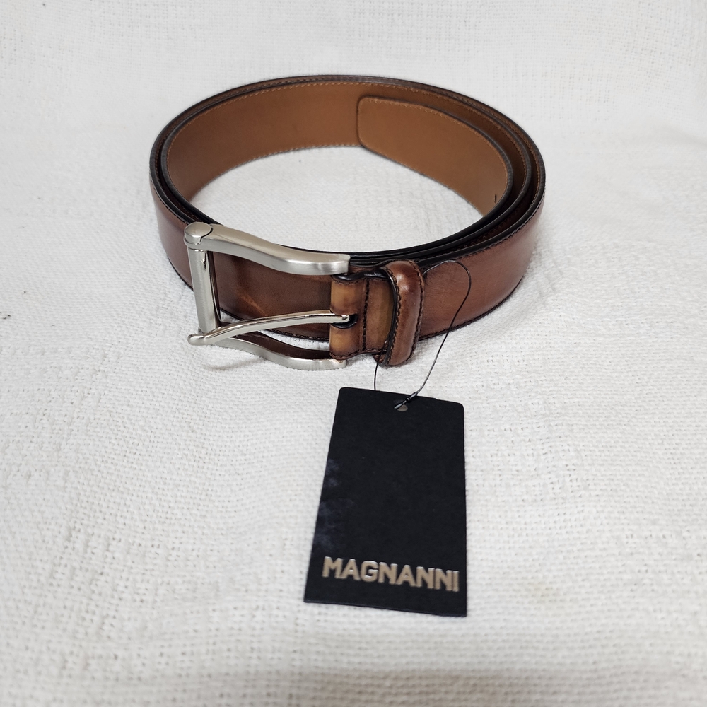Magnanni Cognac Carbon Medium Size 40 with Silver Buckle.